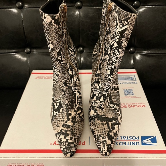 Mistress Rocks Los Angeles Snakeskin Side‎ Zip Ankle Boots Women’s 38 (US 7.5–8) - Picture 2 of 7